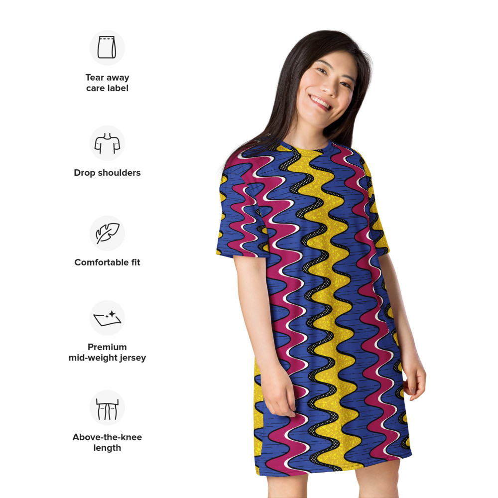 Squiggly Drip II T-shirt dress