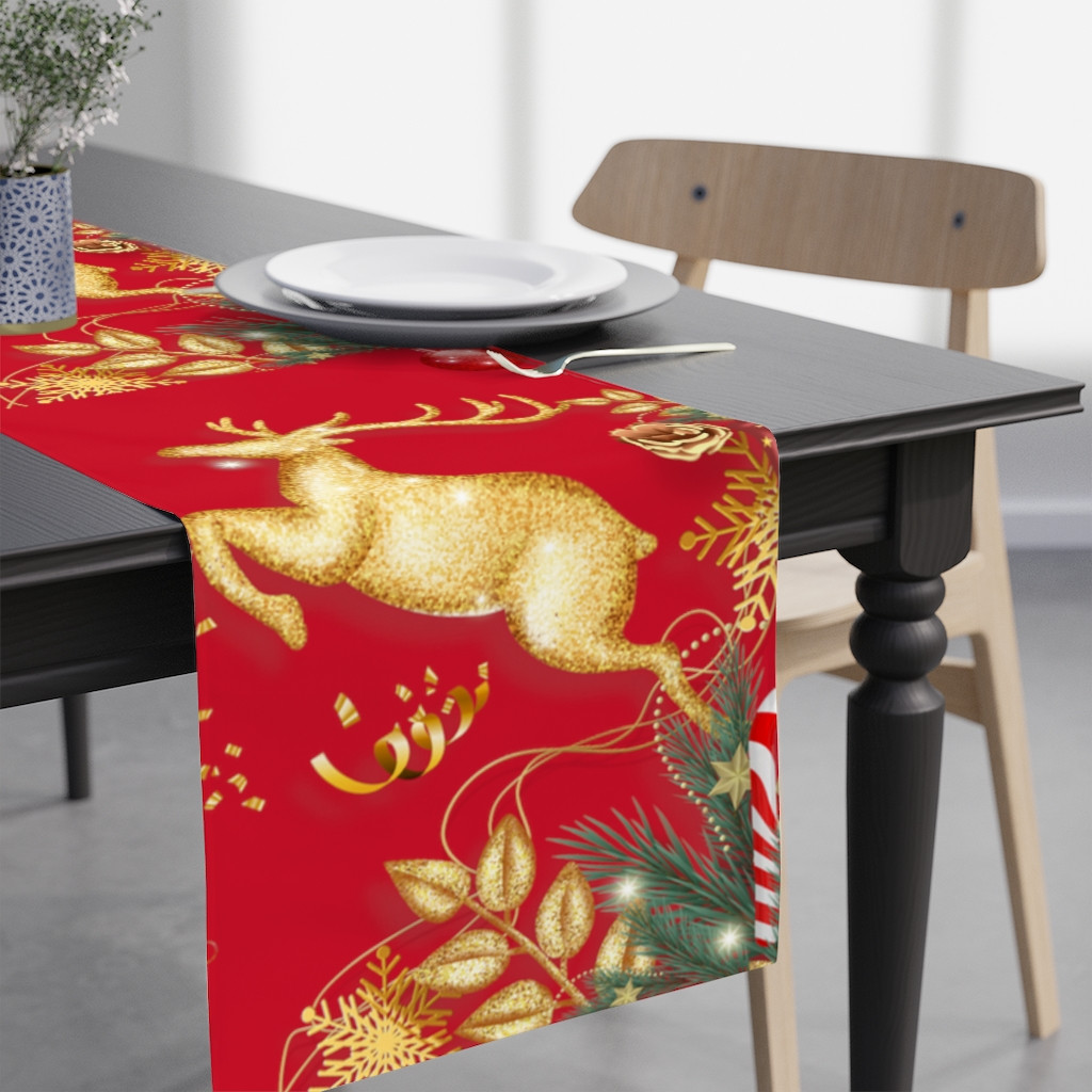 Table Runner Reindeer 