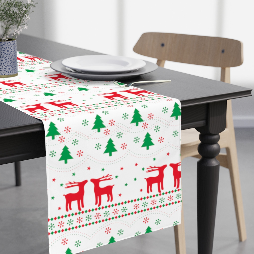 Table Runner Christmas pattern