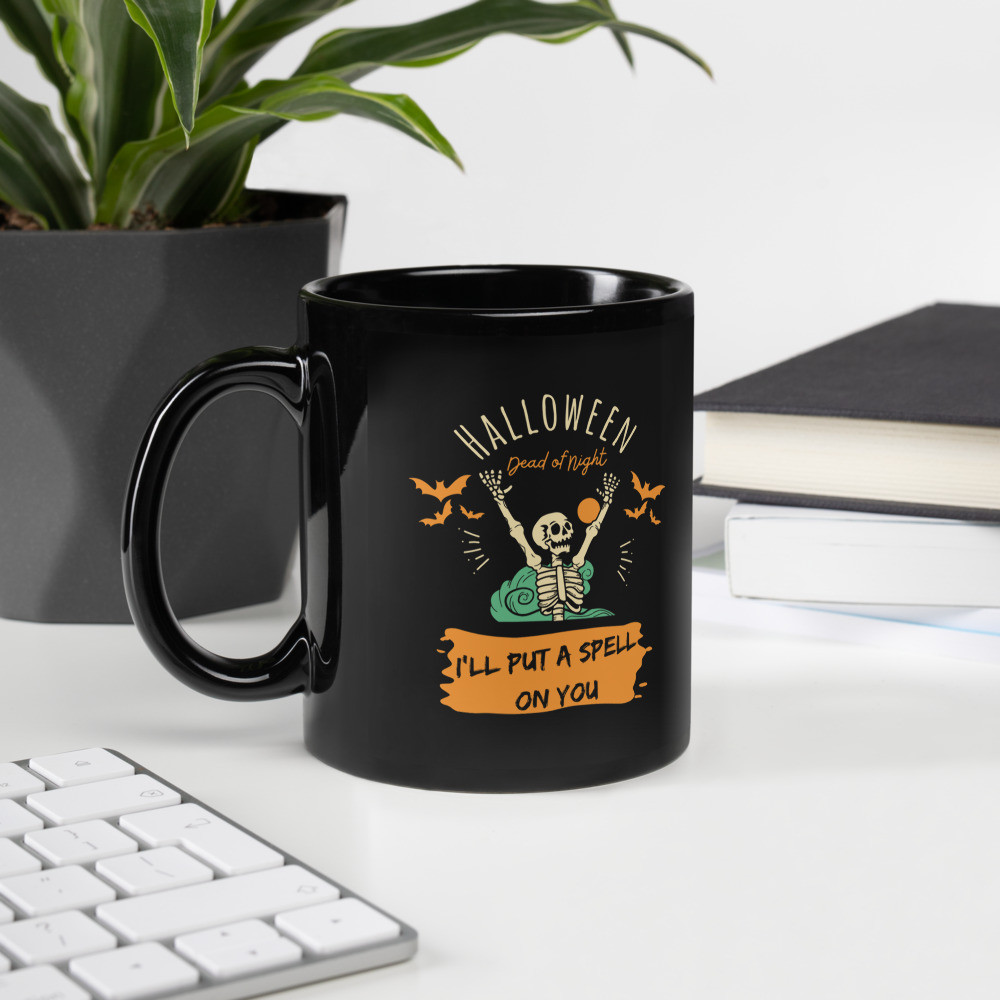 Black Glossy Mug: Halloween I'll Put A Spell On You