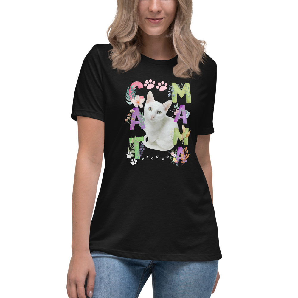 Women's Relaxed T-Shirt: Cat Mama