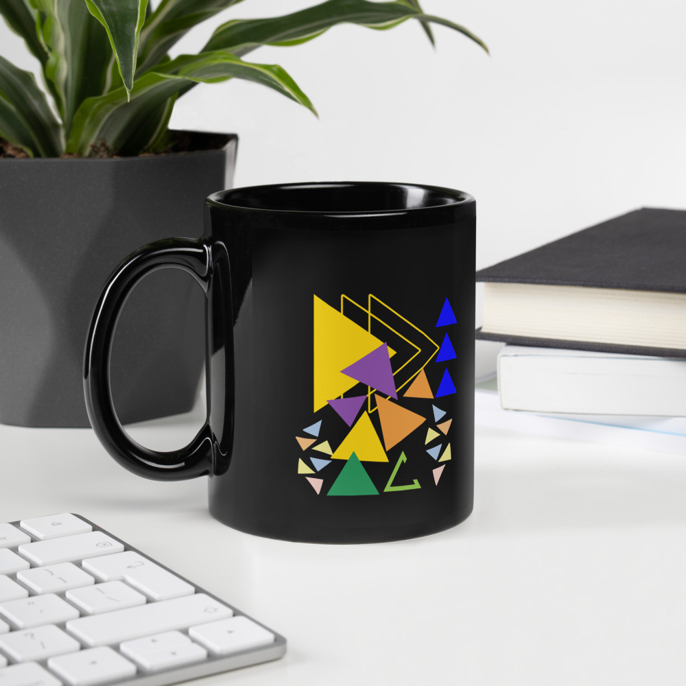 Black Glossy Mug: Triangles