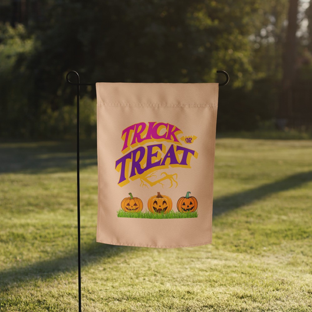 Garden flag: Trick or Treat