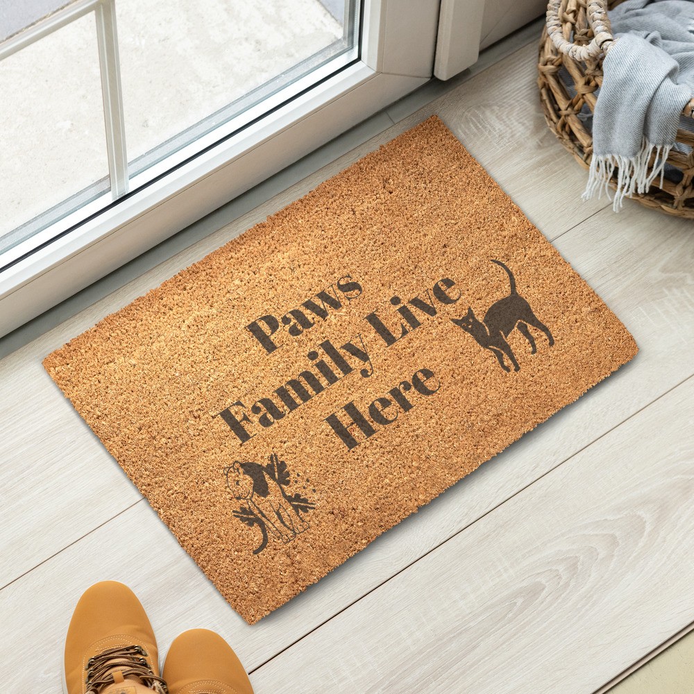 Coir doormat: Paws Family Live Here