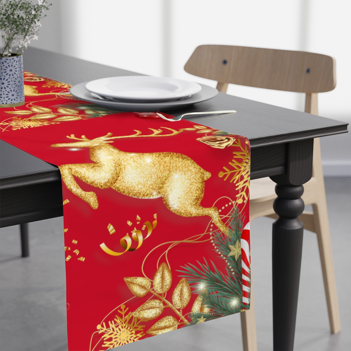 Table Runner Reindeer 