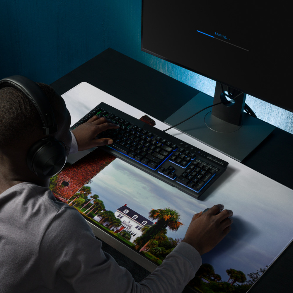 Gaming mouse pad