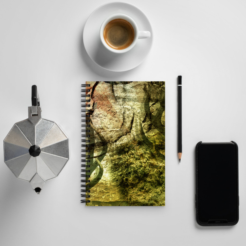 CAMO GREEN HUNT DESIGN - Spiral notebook Size 5.5" x 8.5"