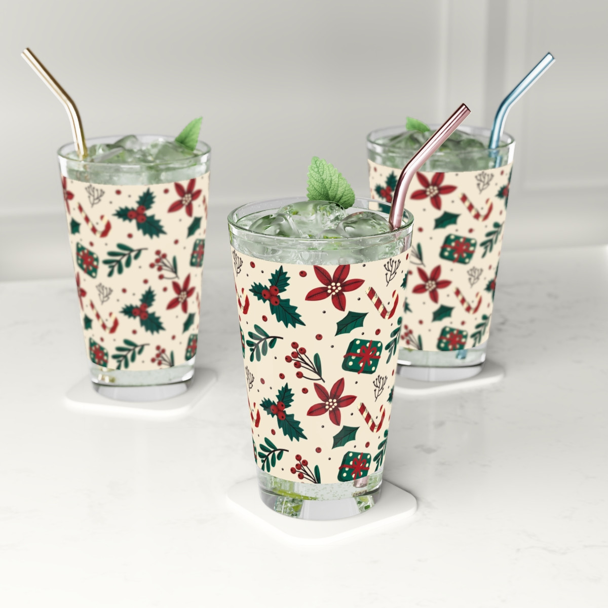 Pint Glass, 16oz Christmas decoration