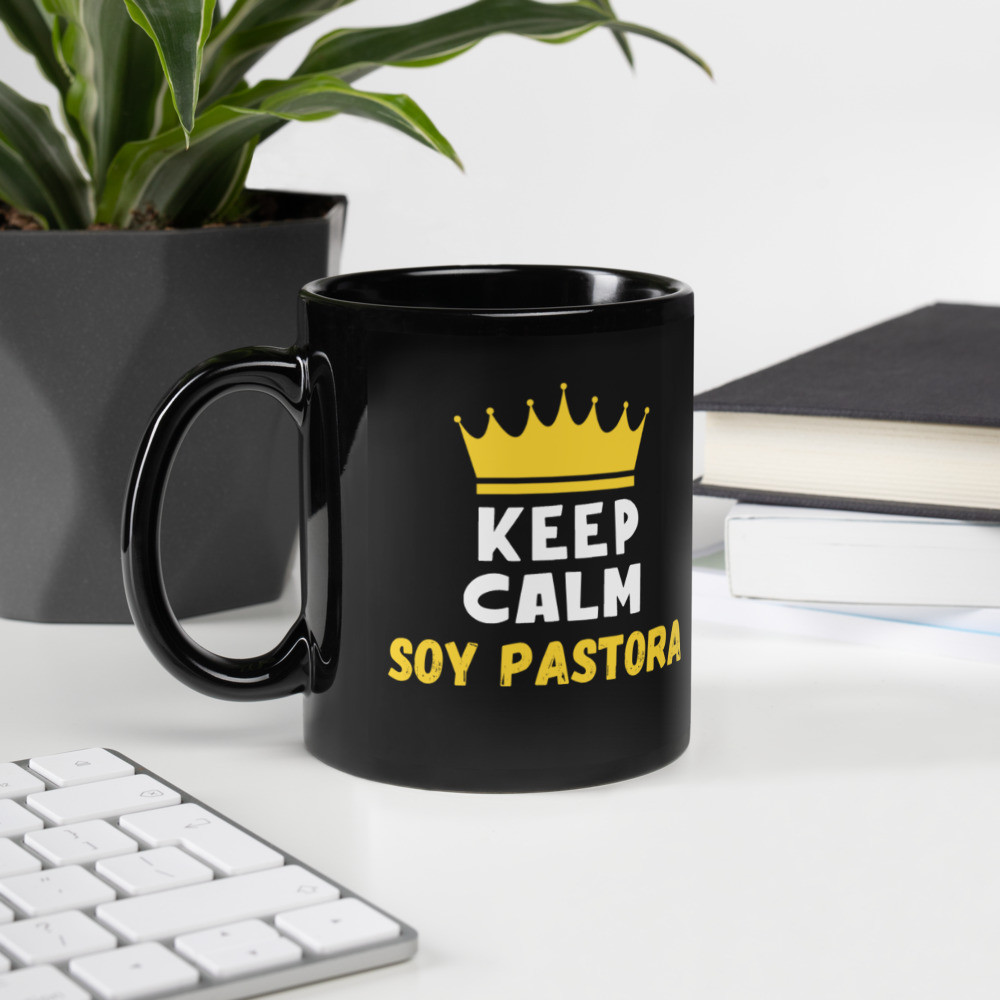 "Soy Pastora" Black Glossy Mug