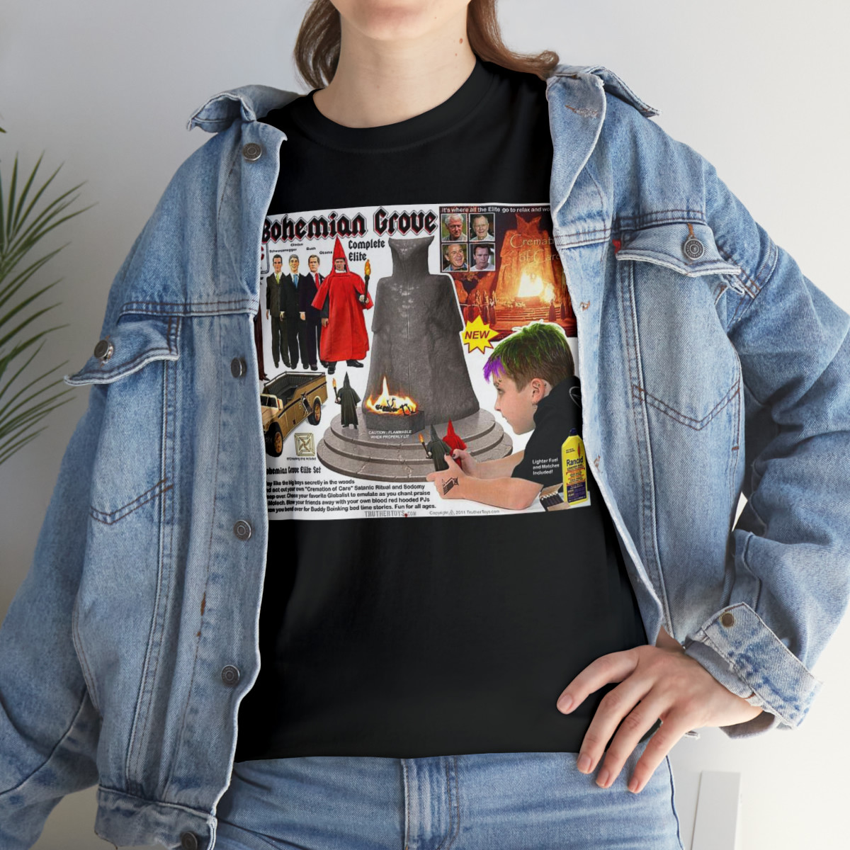 BOHEMIAN GROVE action figures and moloch playset  Men's Short Sleeve Tee
