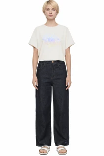 Women's Straight-Leg Jeans