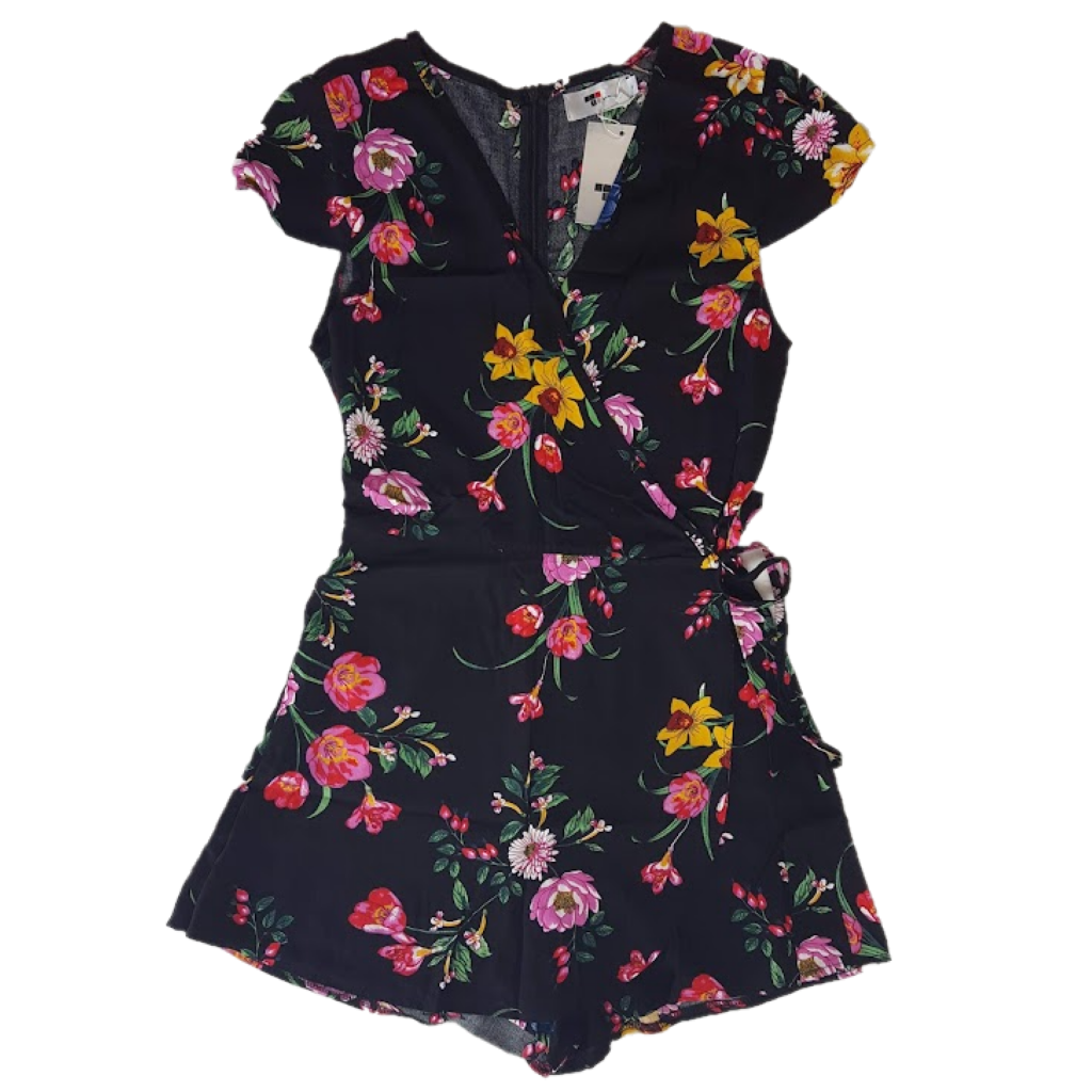 Temt Playsuit, Size 8