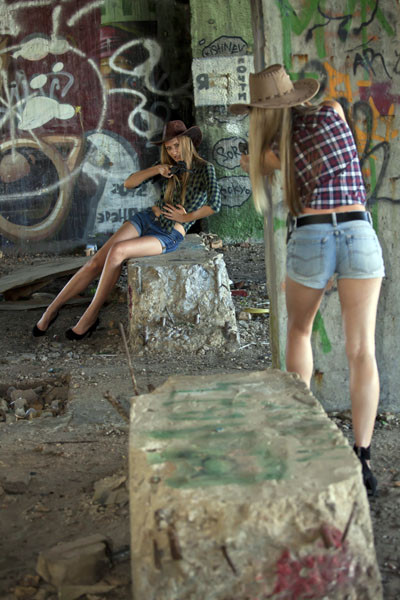 Cowgirls in action - Collection Set - 455 Images