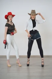 Cowgirls Gunfighting - Maya vs Alisha - 139 Images