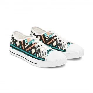 "Kente Kicks: Afrocentric Stride" - Women's Lowtop Sneakers