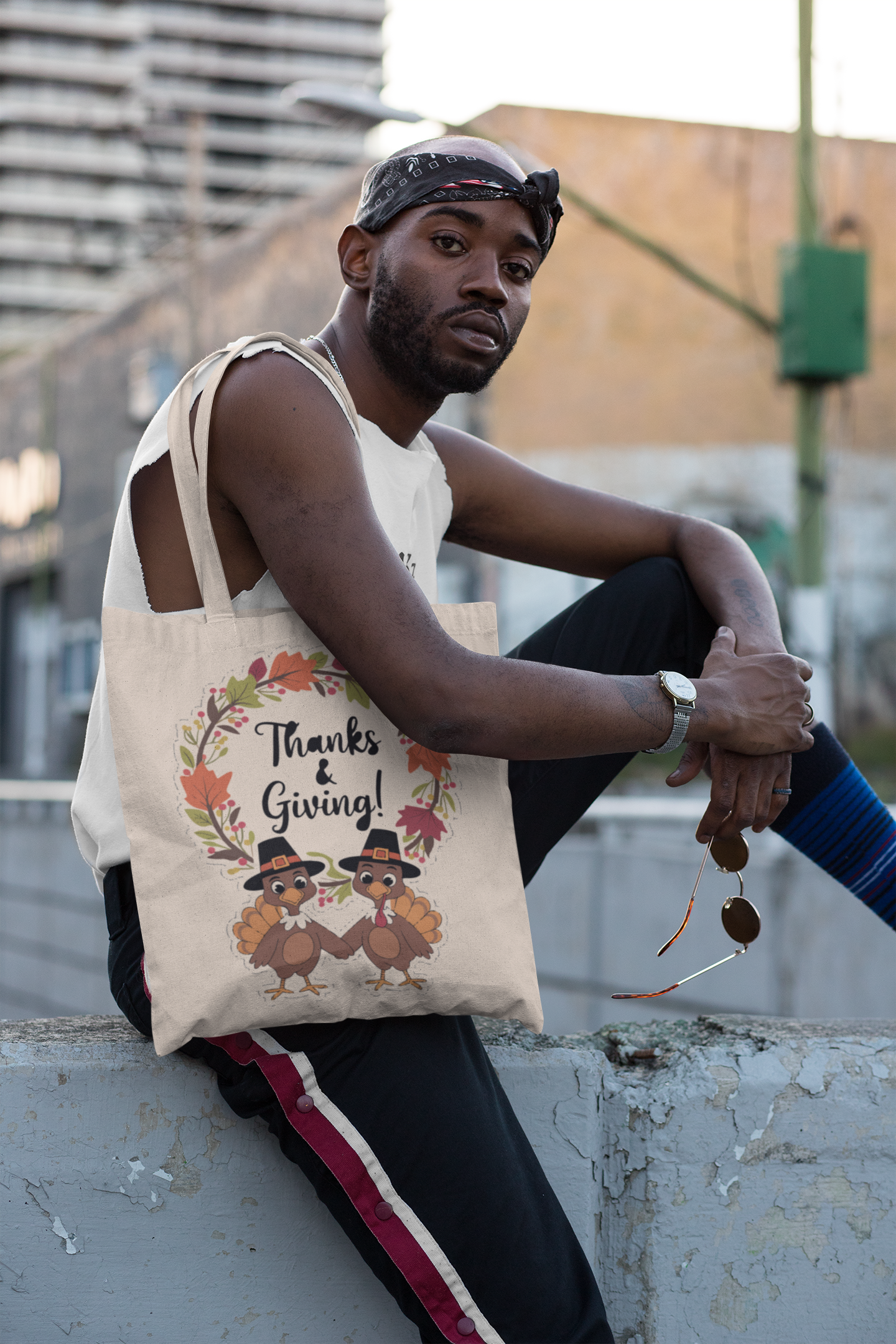 90. Thanks & Giving: A Thanksgiving Tote Bag for Family & Festivities
