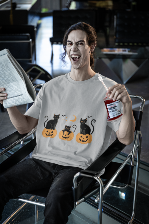 Black cat Halloween T-shirt