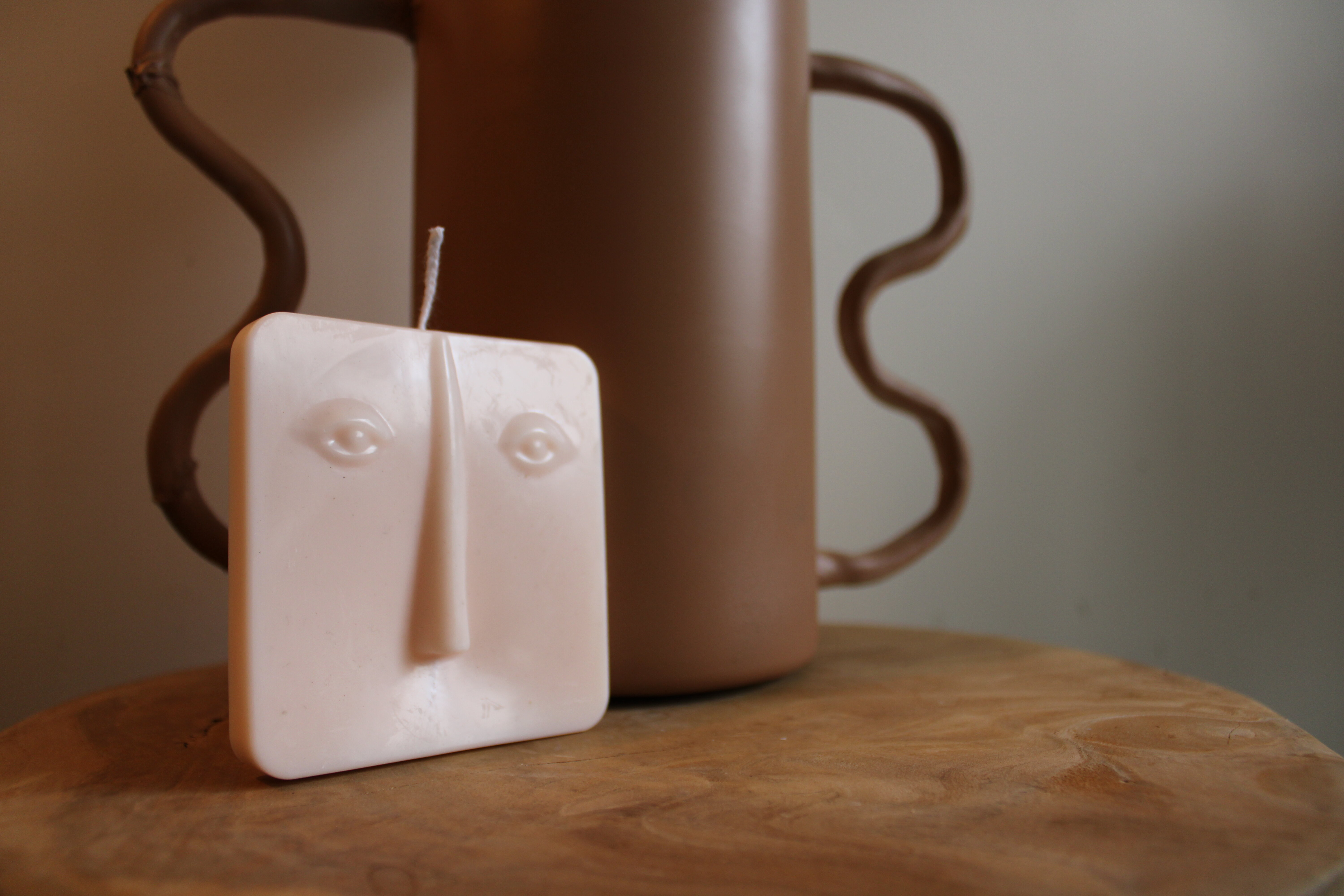 La bougie Moai
