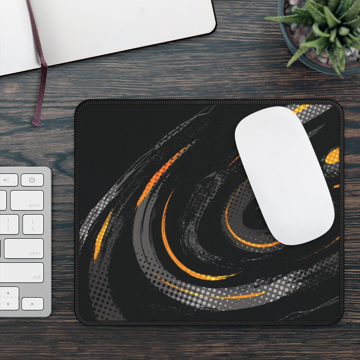 Dynamic Gaming Mouse Pad - Sleek Design for Gamers