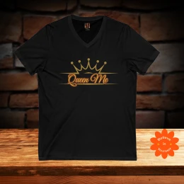 Queen Me Short Sleeve V-Neck Tee