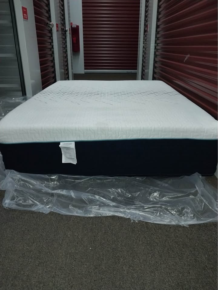 Nectar Premier Hybrid King - $580 (Retail: $2,199)