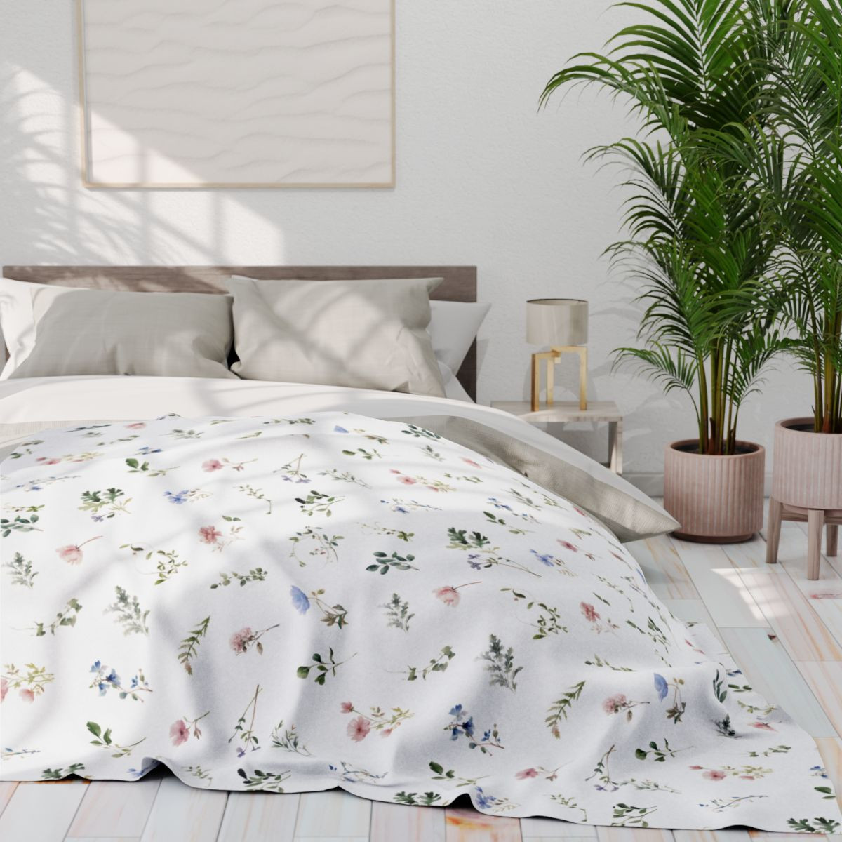Cozy Floral Arctic Fleece Blanket – Soft & Warm Home Decor