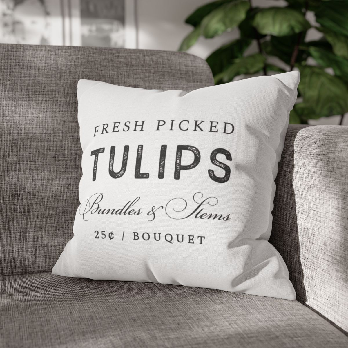 Rustic Farmhouse Floral Pillowcase - Vintage Tulip Design, Decorative Cushion Cover for Home Decor, Gift for Garden Lovers, Spring Decor