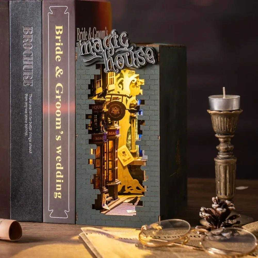 Robotime Rolife Magic House Book Nook Kit