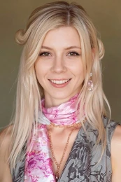 AI Character - ALICE -