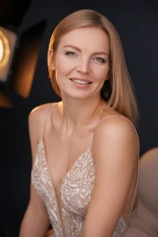 AI Character - EMILY -