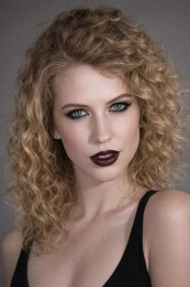 AI Character - VERA -