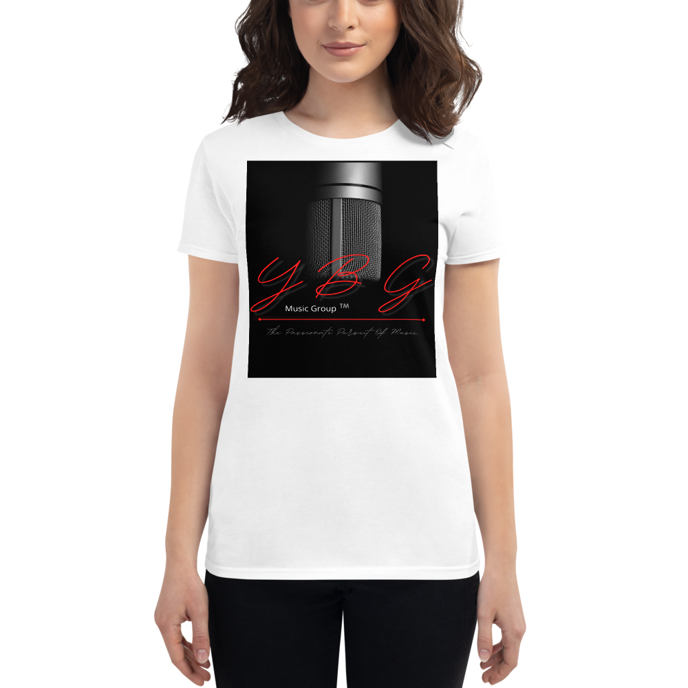 Women's short sleeve t-shirt