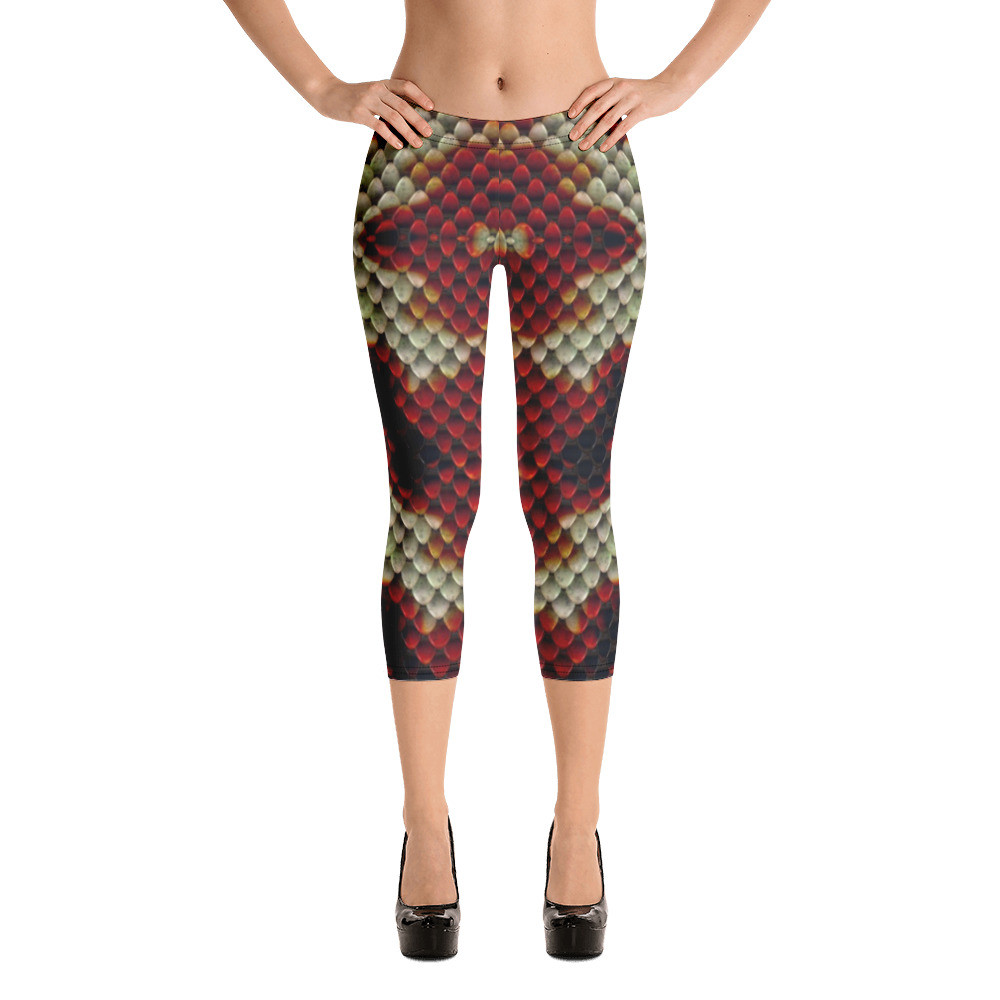 Blood Serpent - Capri Leggings