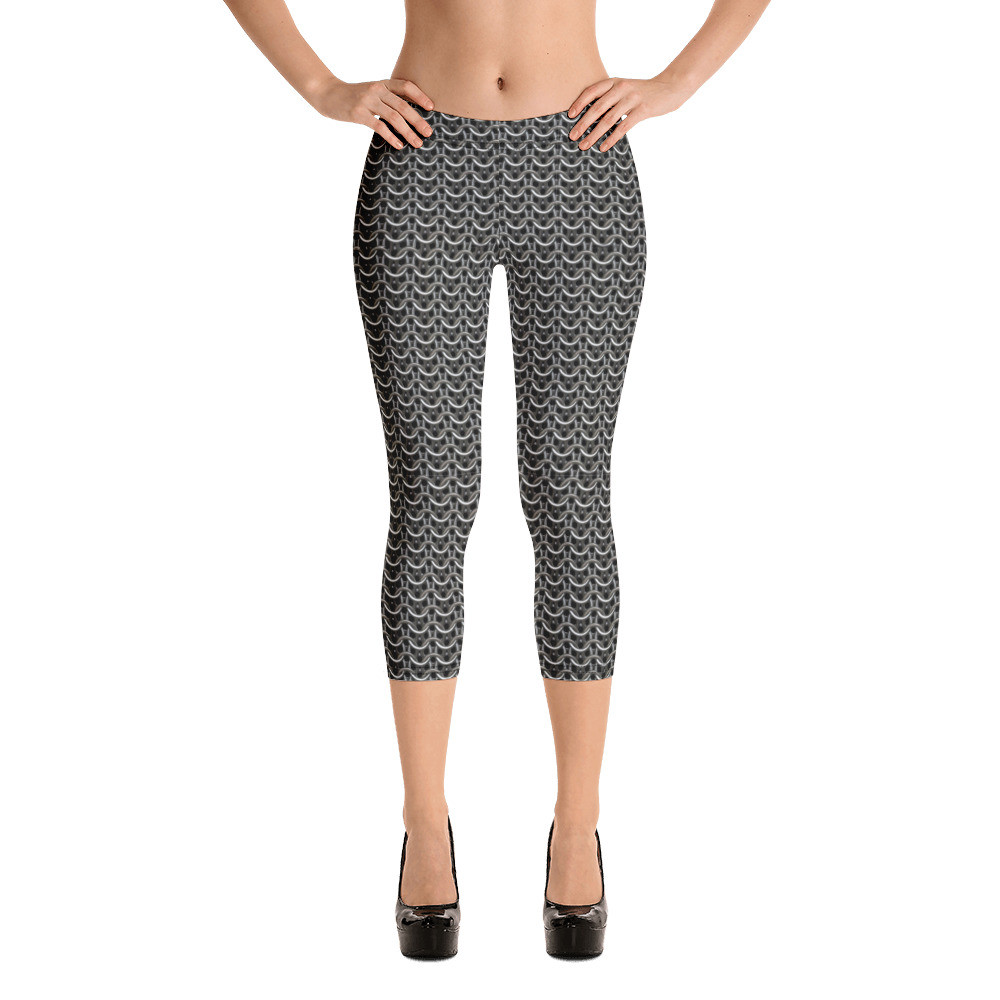Chained - Capri Leggings