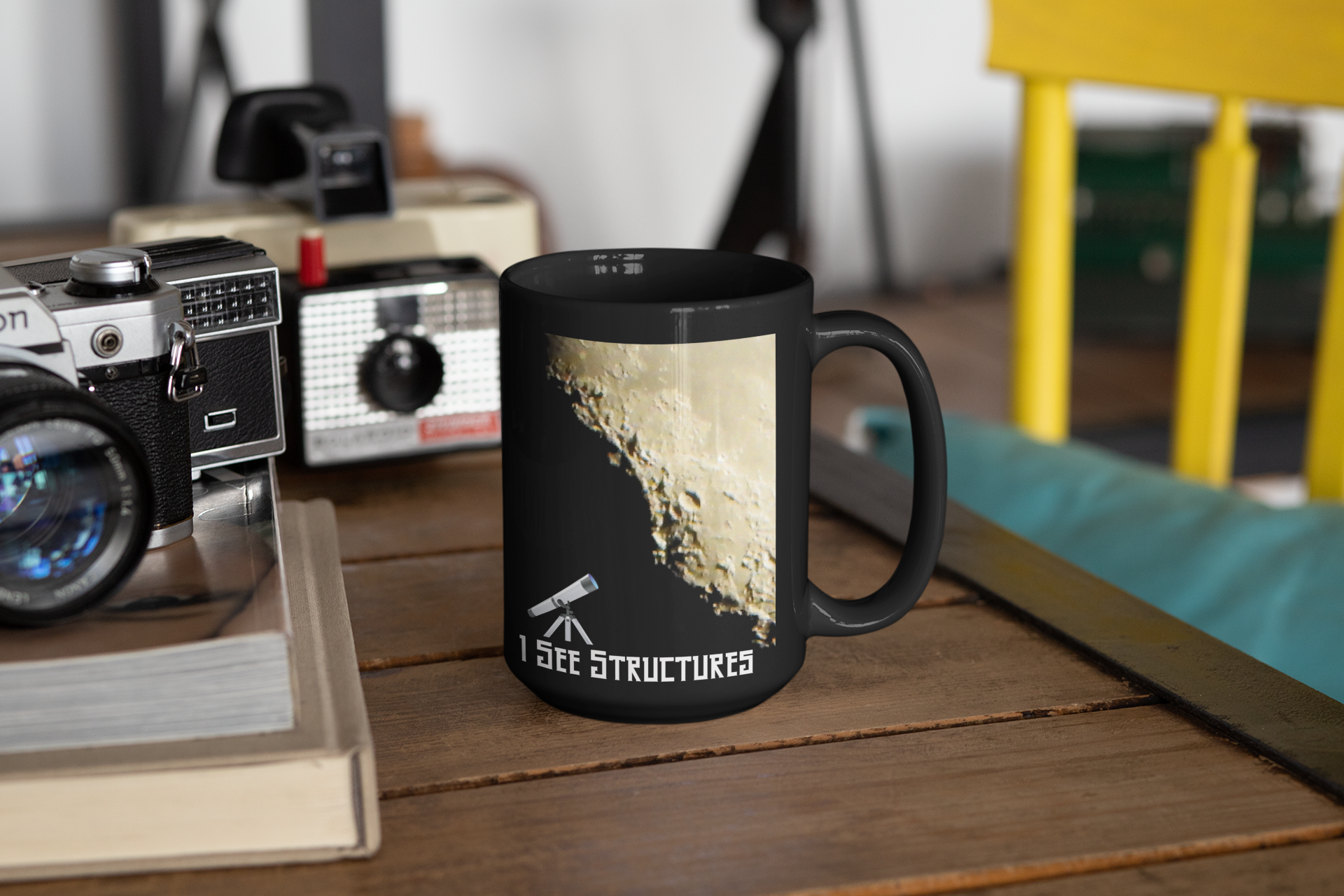 I See Structures Black Mug 15oz