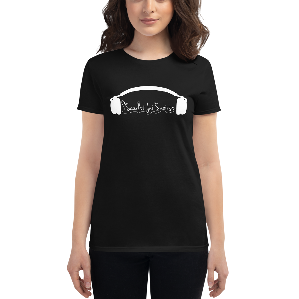 Scarlet Jei Saoirse Women's short sleeve t-shirt