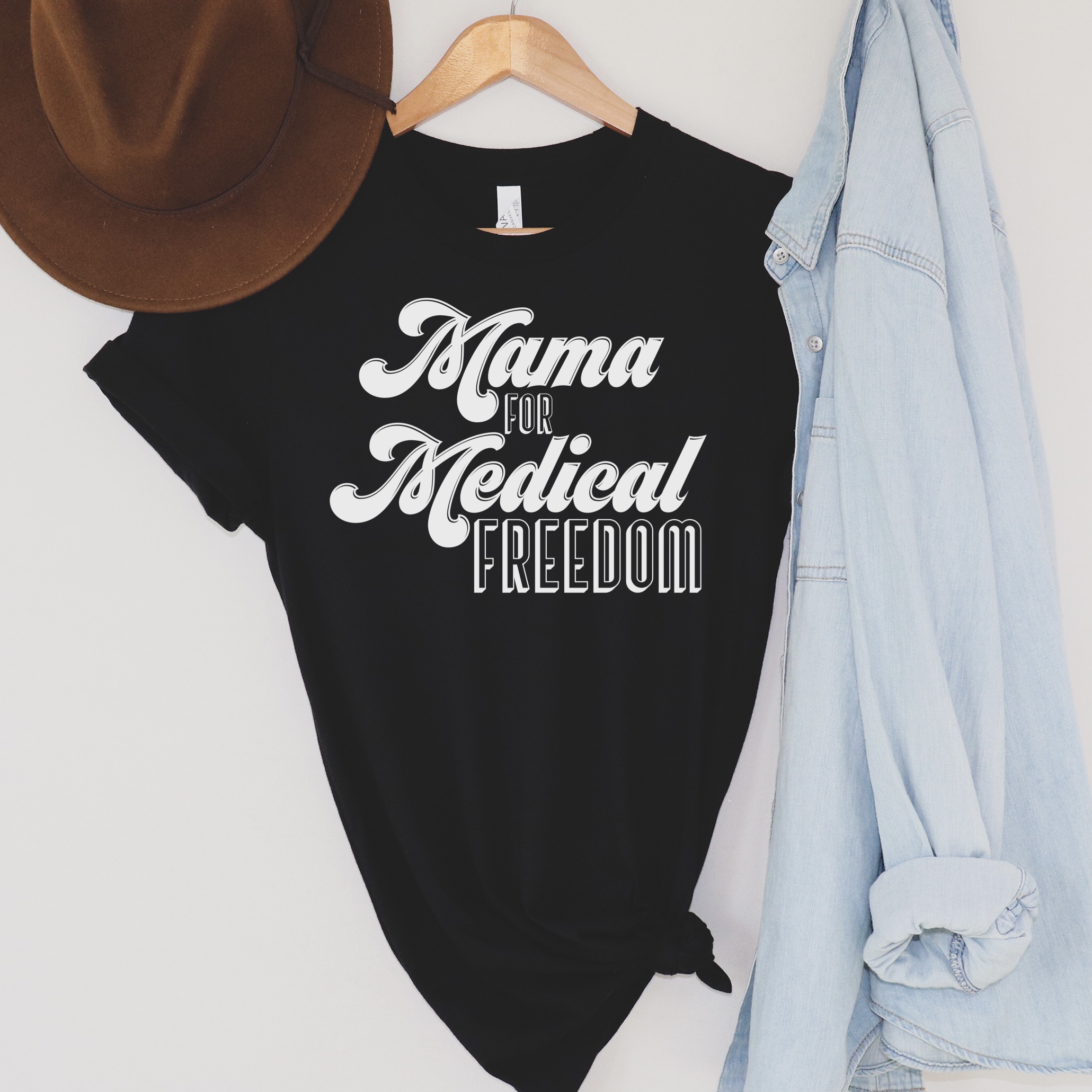 Informed Mother Shirt, Crunchy Mama Shirt, mama Shirt, Holistic Mama Shirt, Medical Freedom Shirt, mama for medical freedom