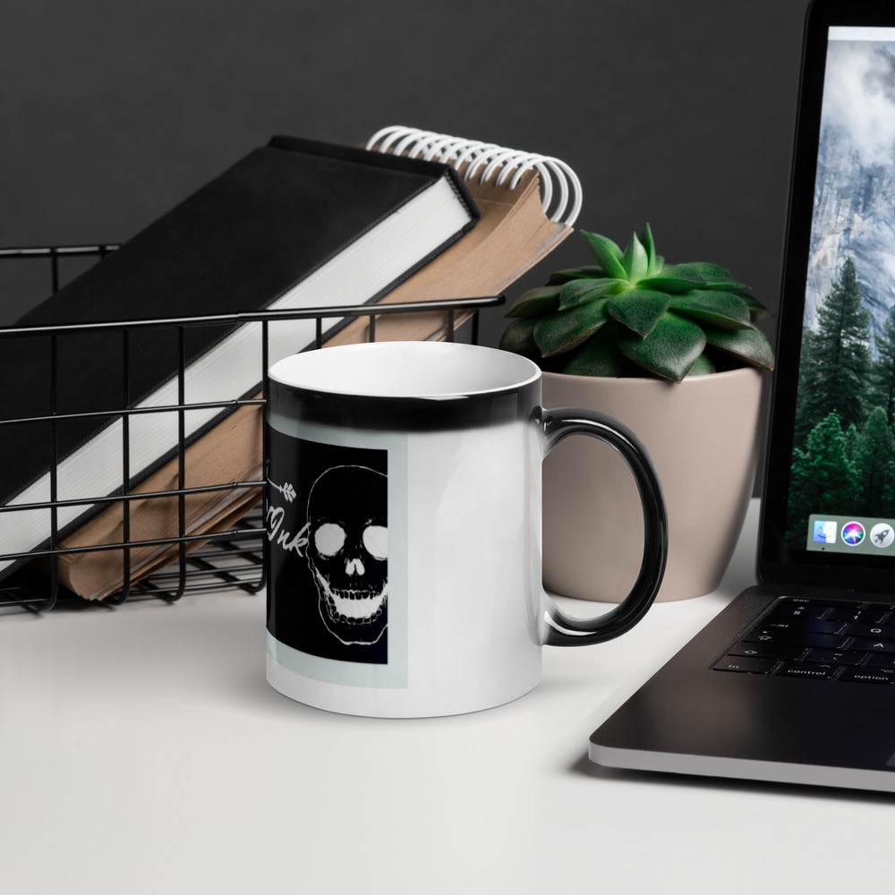 Glossy KingV.Ink Mug