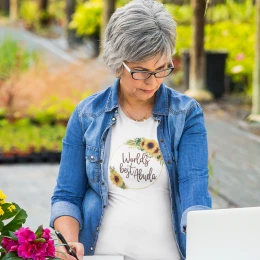 World's best Abuela T-Shirt