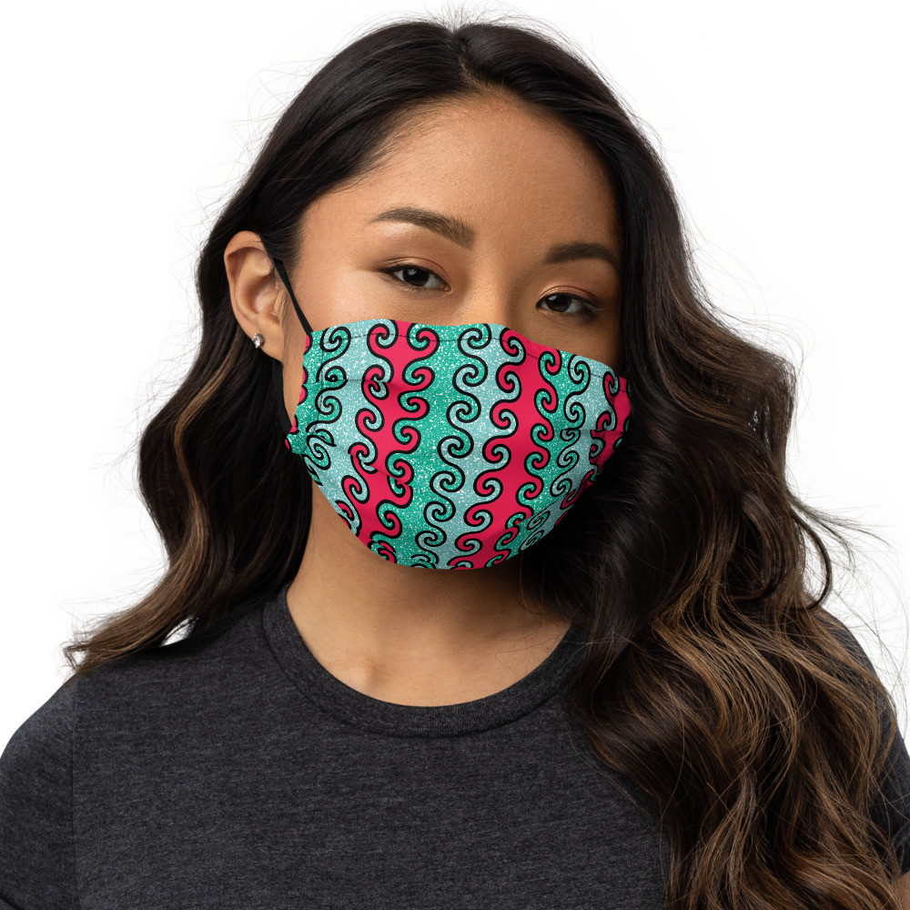 Intertwined Curls face mask