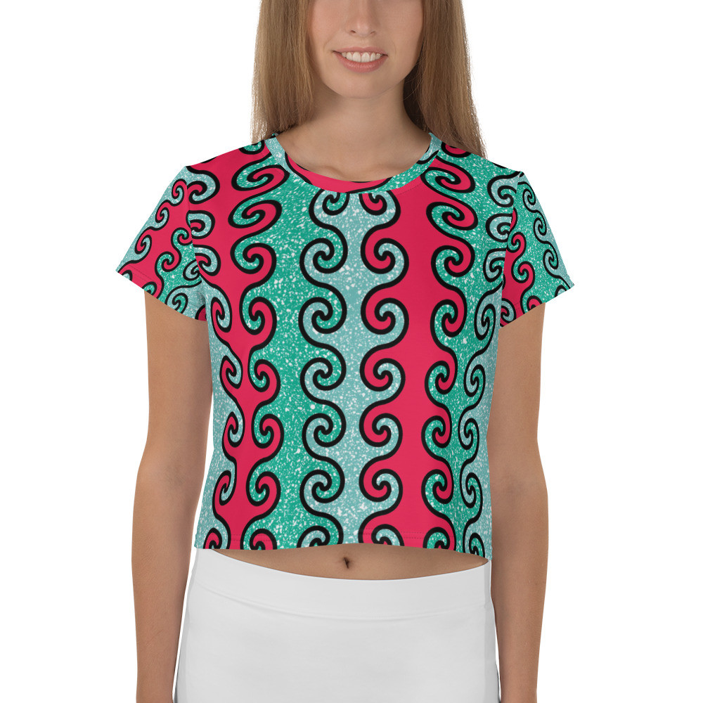 Intertwined Curls Crop Tee