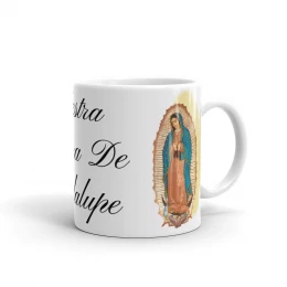 Taza blanca brillante virgen de Guadalupe