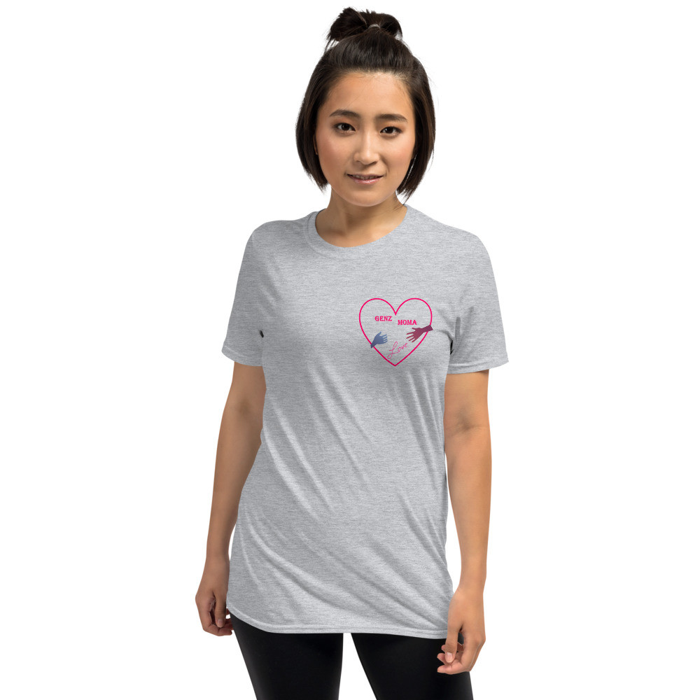 GenZmoma Love Heart  - T-Shirt