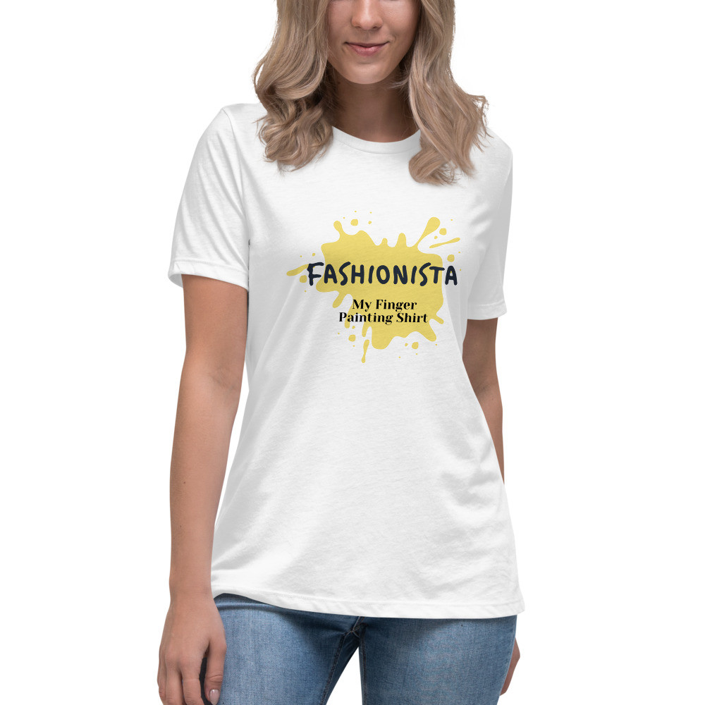Women's Relaxed T-Shirt: Fashionista