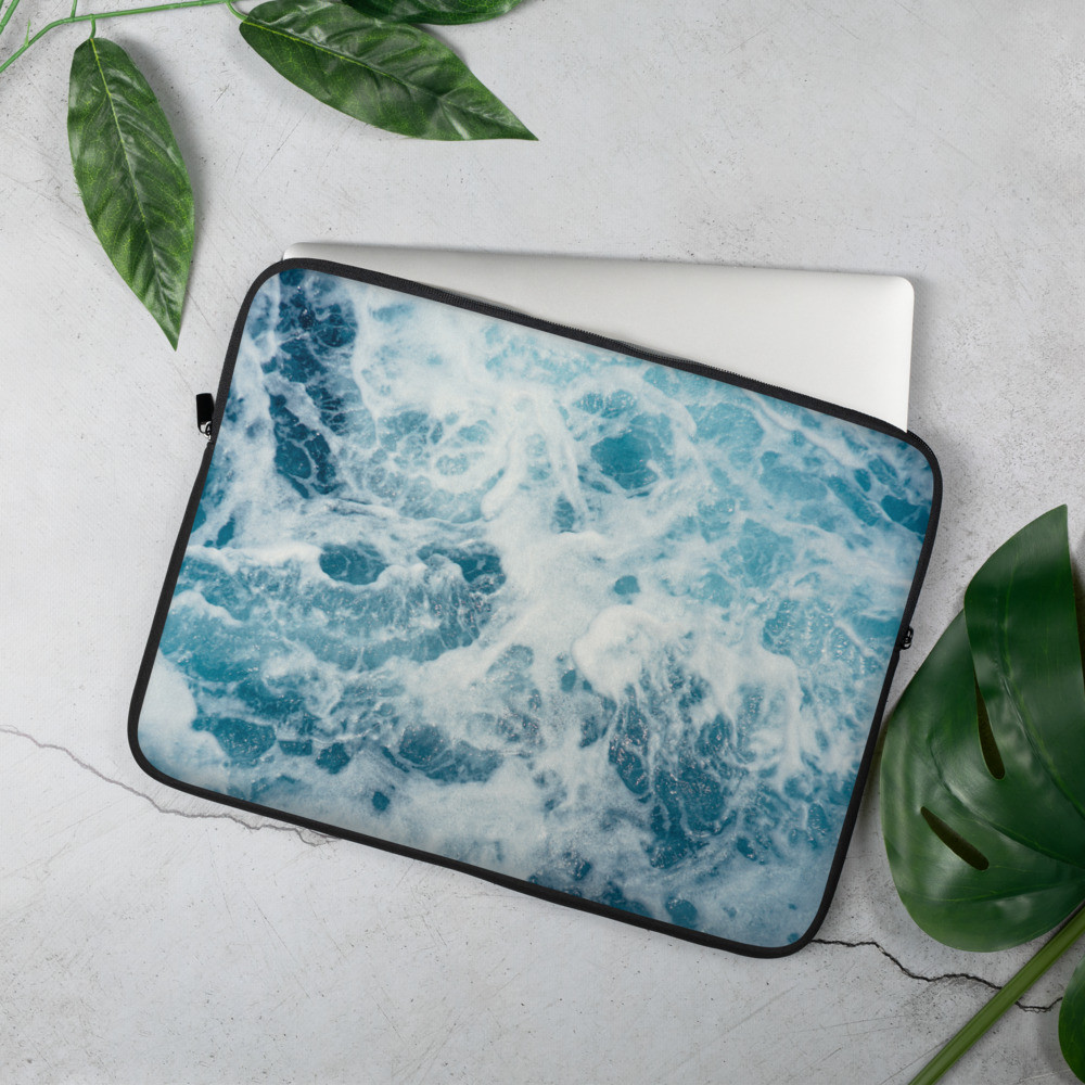 Laptop Sleeve: Ocean Waves