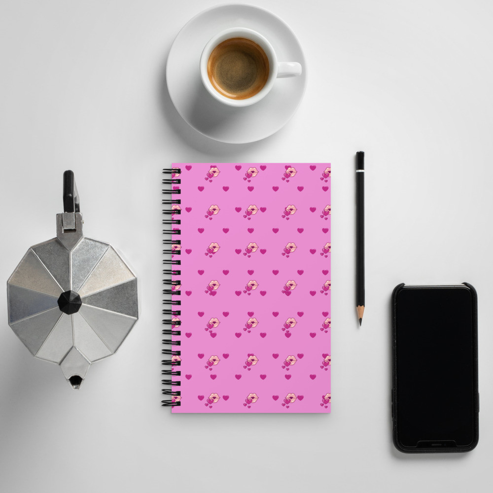 Spiral notebook: Love Pattern
