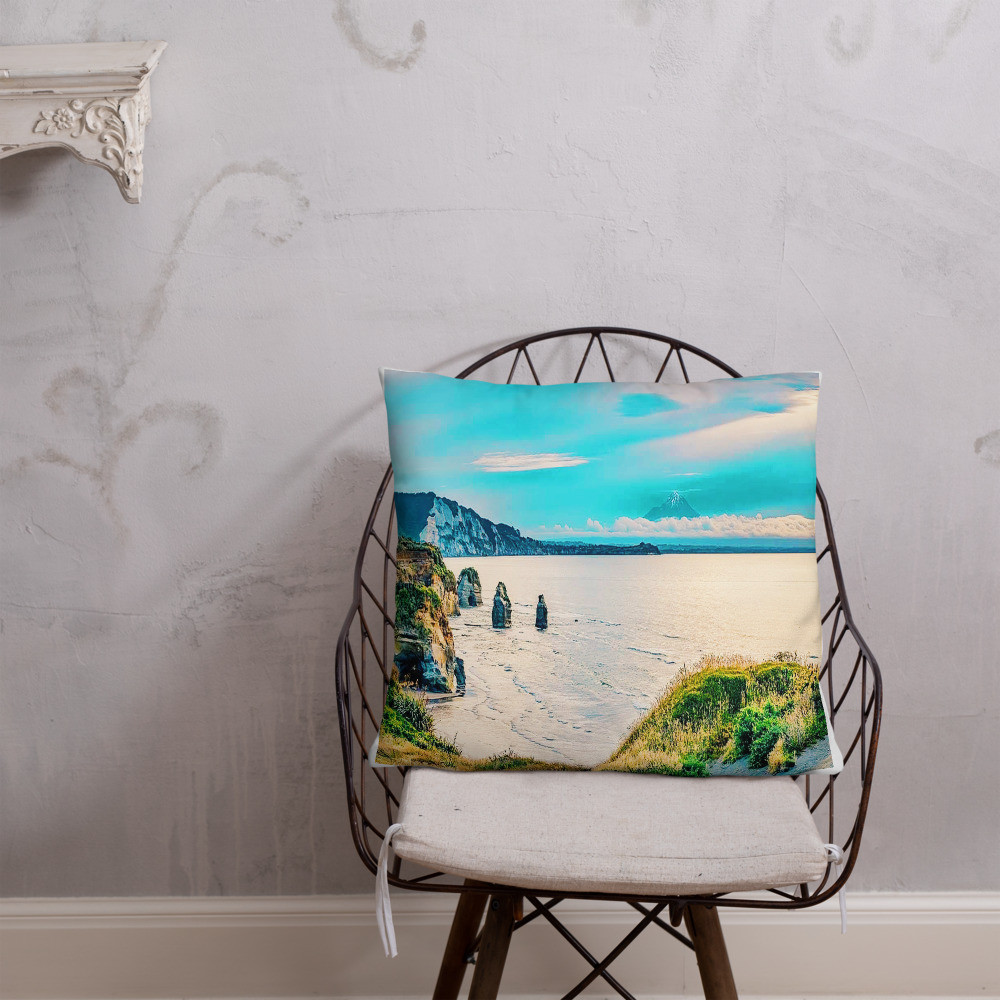 Ocean View - Basic Pillow