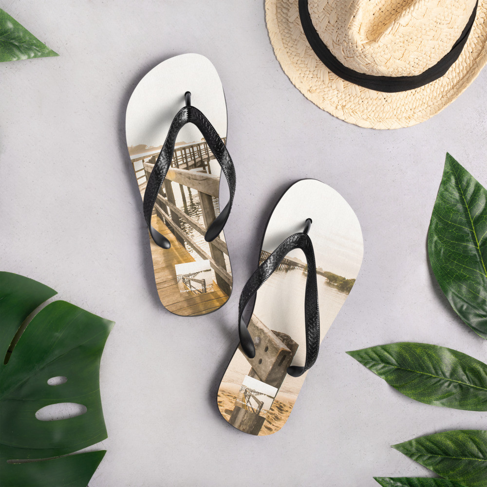 Flip-Flops (Text: Urunga Boardwalk,NSW)