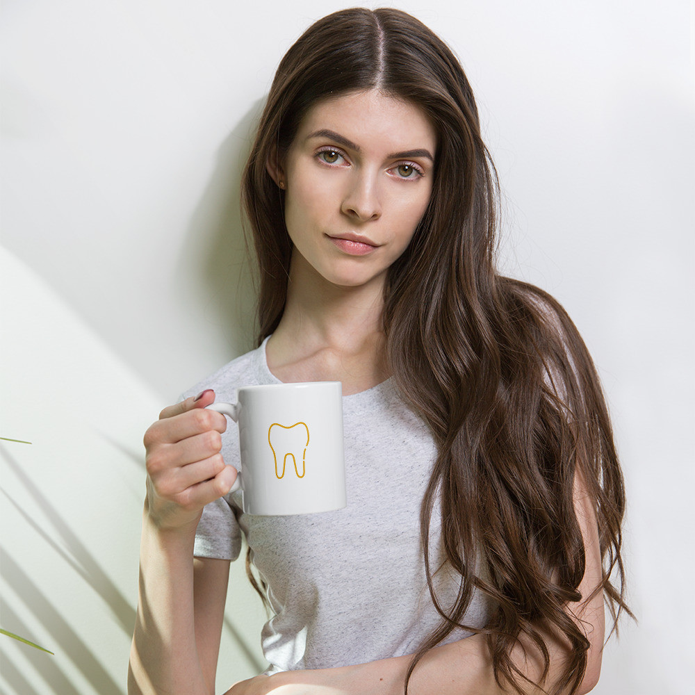 Gold Tooth Outline Mug